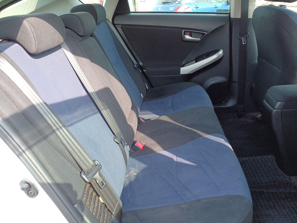 Toyota PRIUS 2013 – Budget Cars