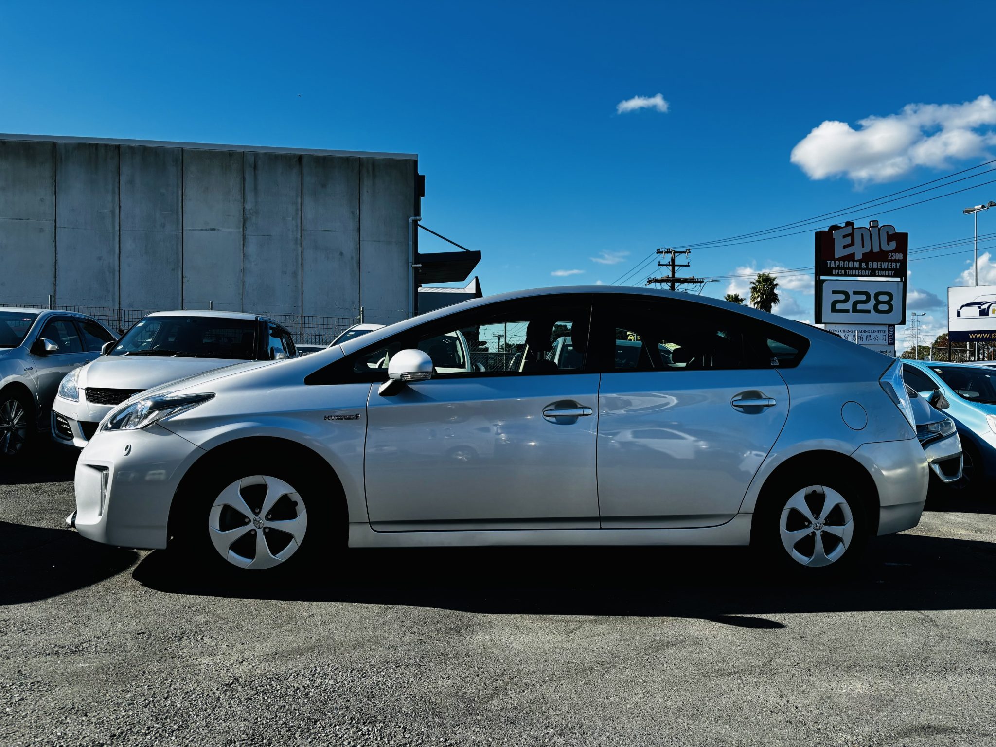 Toyota Prius Hybrid – Low Mileage, 35125 KM Only