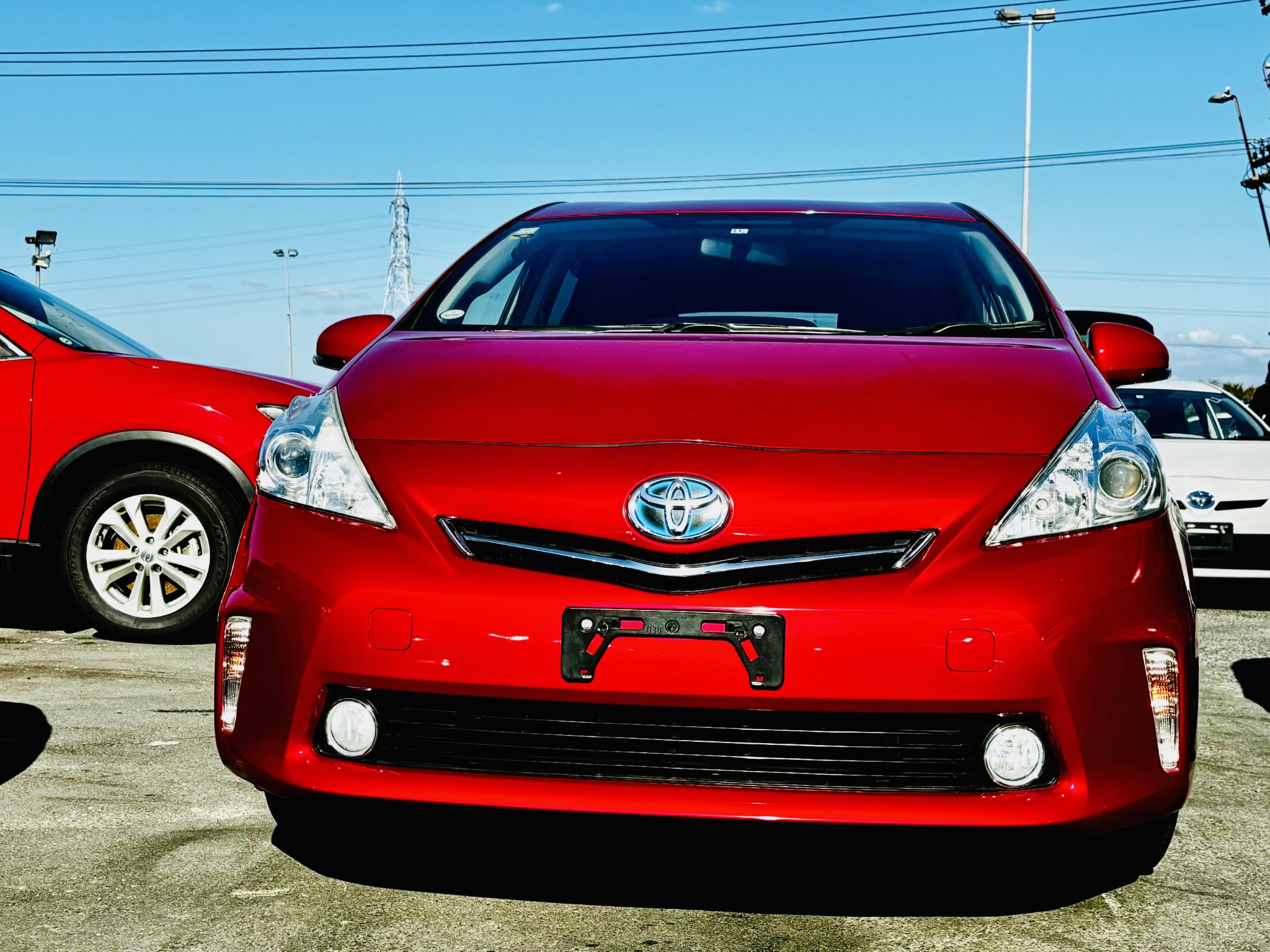 2012 Toyota Prius ALPHA Hybrid – 7-Seater