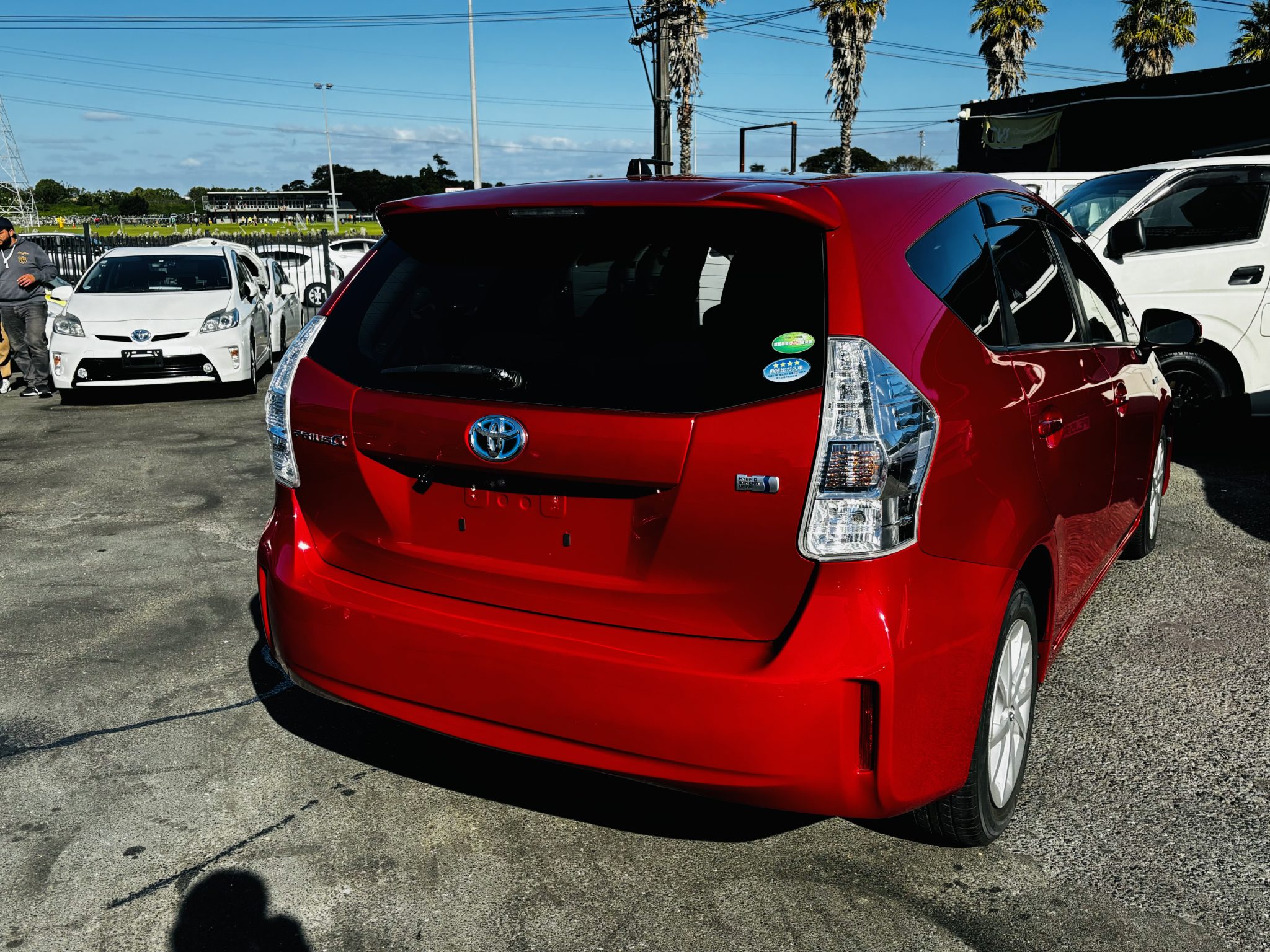 2012 Toyota Prius ALPHA Hybrid – 7-Seater
