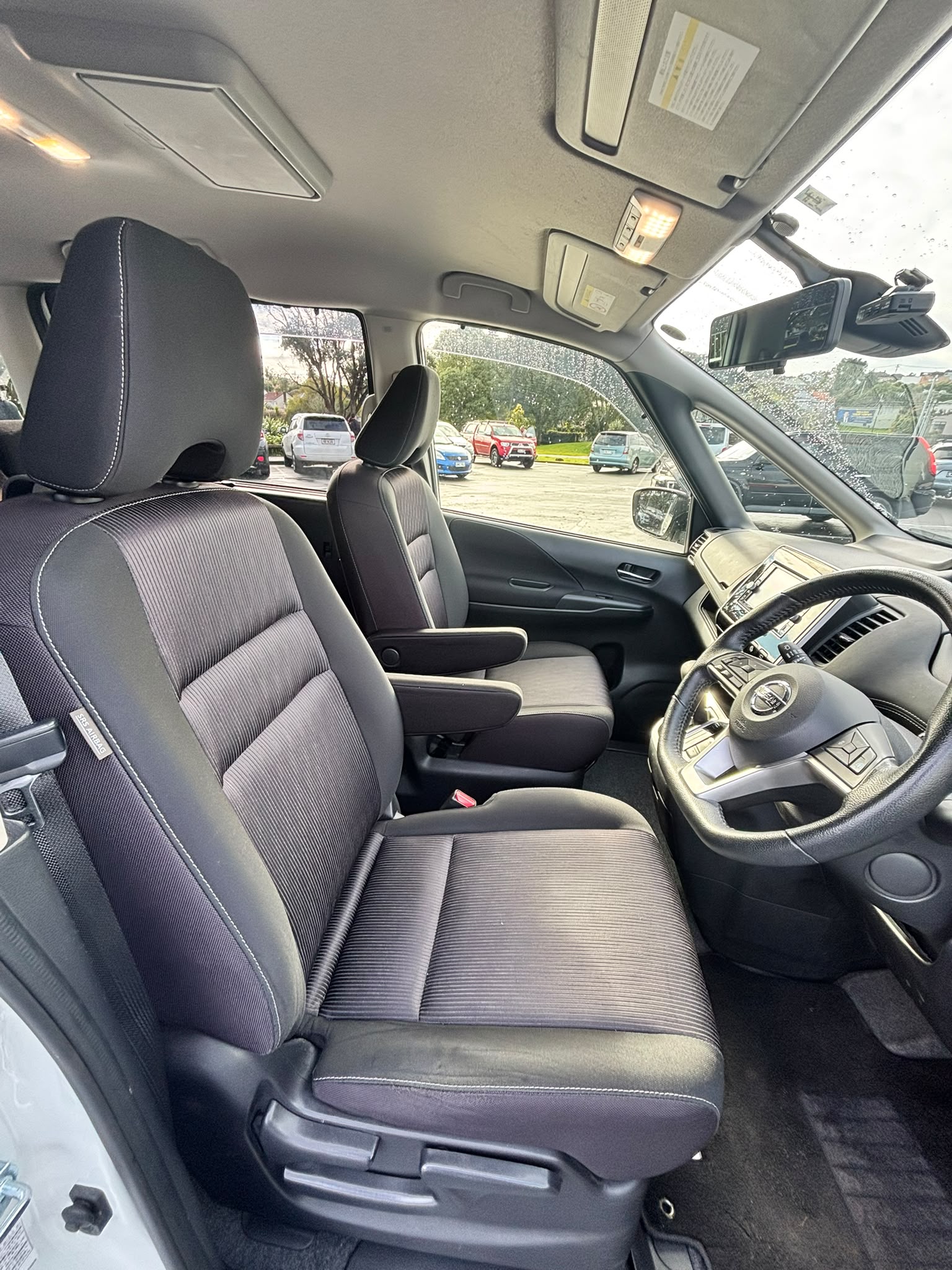 2018 Nissan Serena Highway Star S-Hybrid – ProPILOT | 8 Seater | Only 74,000km