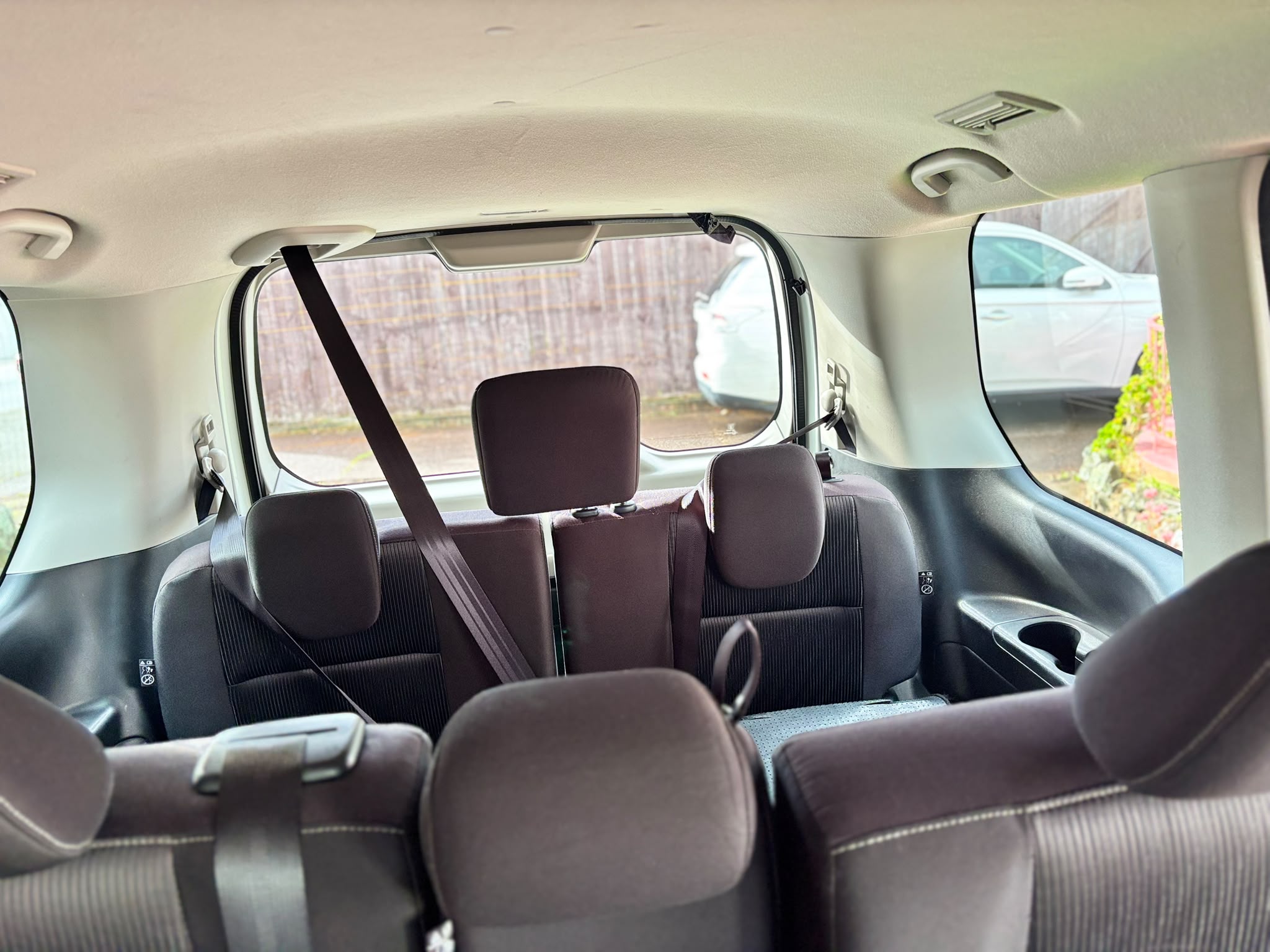 2018 Nissan Serena Highway Star S-Hybrid – ProPILOT | 8 Seater | Only 74,000km