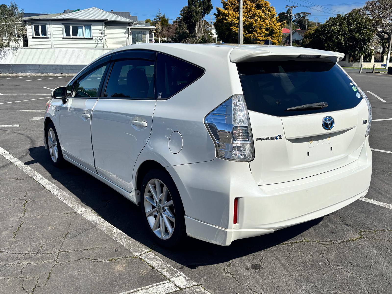 2013 TOYOTA PRIUS ALPHA HYBRID — 7-SEATER FAMILY CAR | JUST IMPORTED