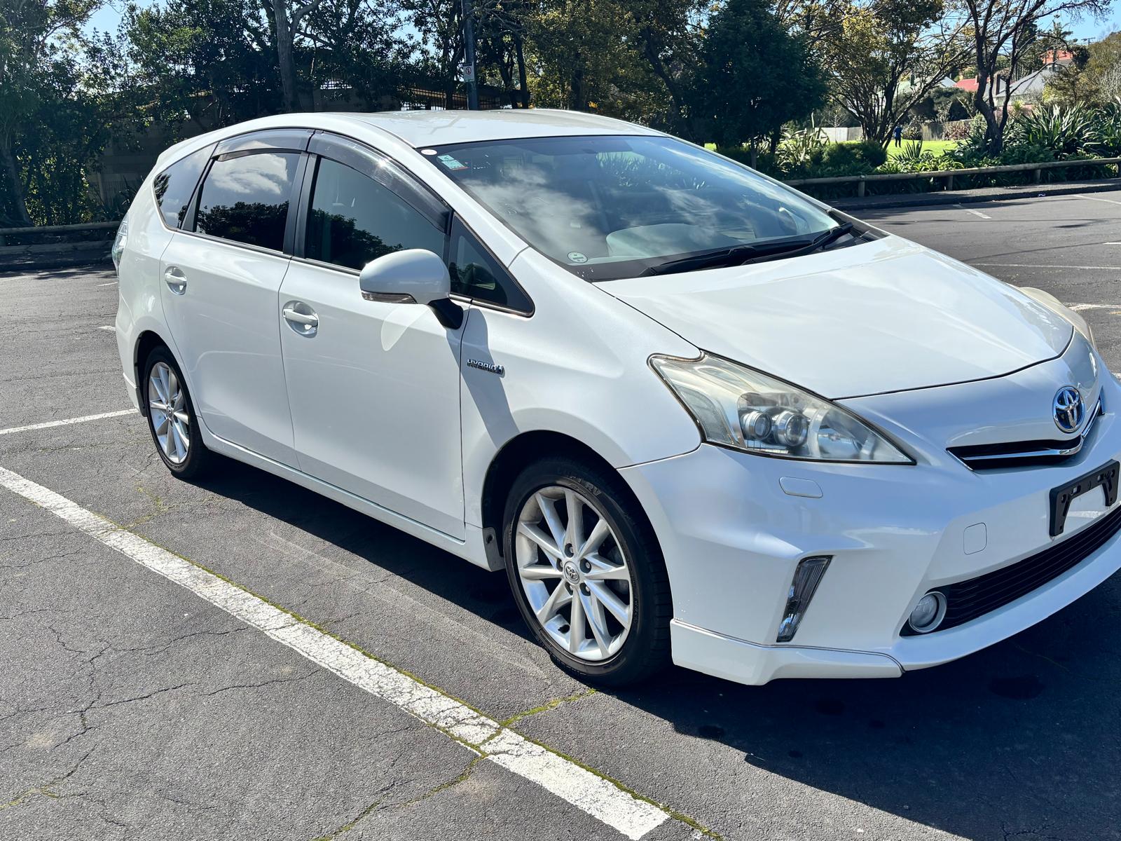 2013 TOYOTA PRIUS ALPHA HYBRID — 7-SEATER FAMILY CAR | JUST IMPORTED